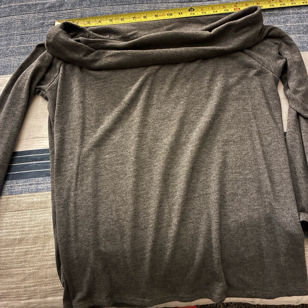 GAP Charcoal Long Sleeve Top